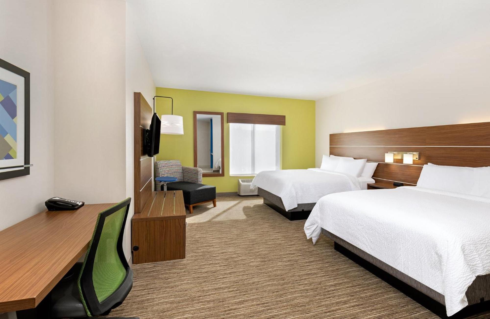 Holiday Inn Express Hotel & Suites Birmingham - Inverness 280 By Ihg Luaran gambar