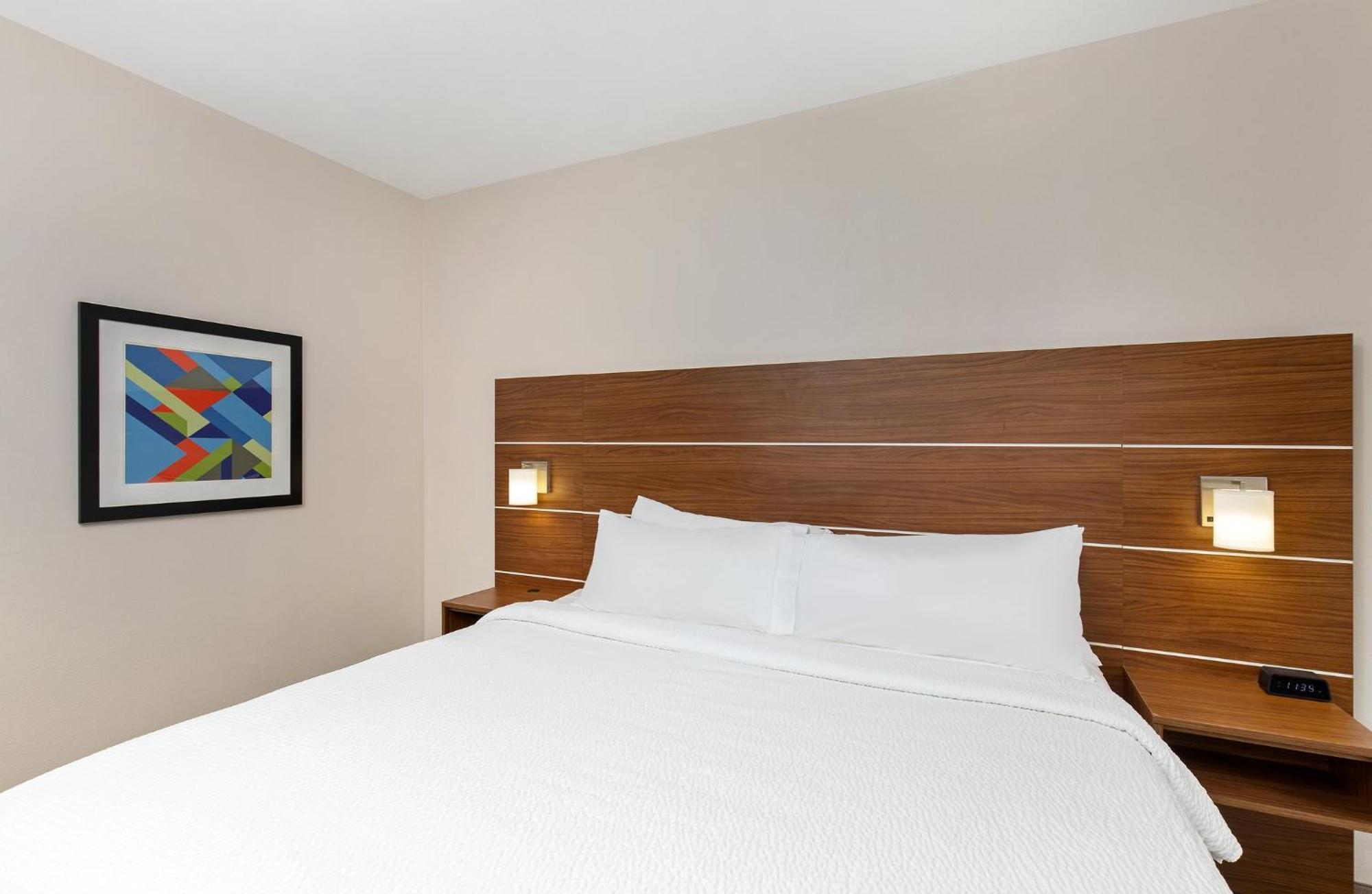 Holiday Inn Express Hotel & Suites Birmingham - Inverness 280 By Ihg Luaran gambar
