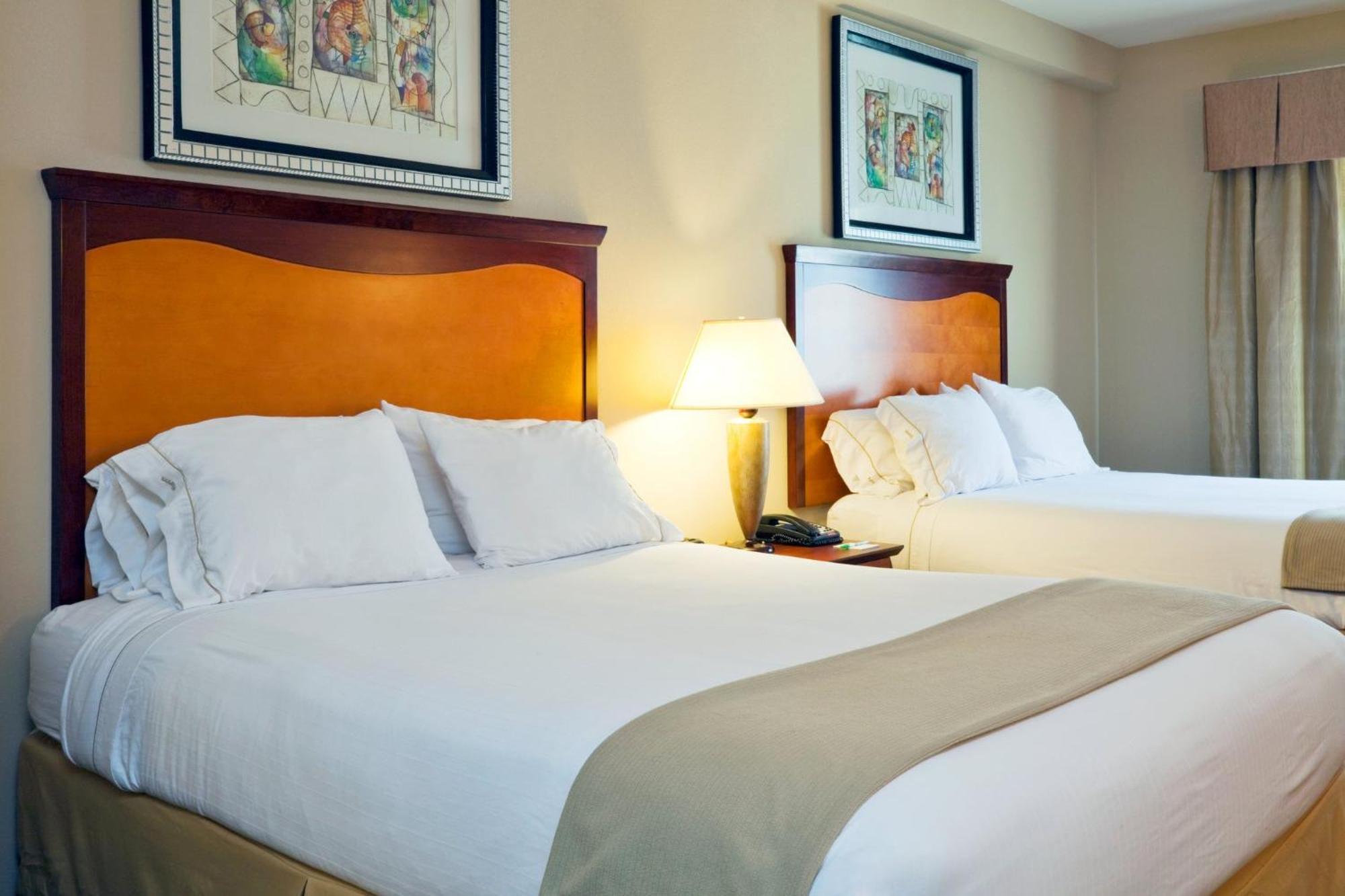 Holiday Inn Express Hotel & Suites Birmingham - Inverness 280 By Ihg Luaran gambar